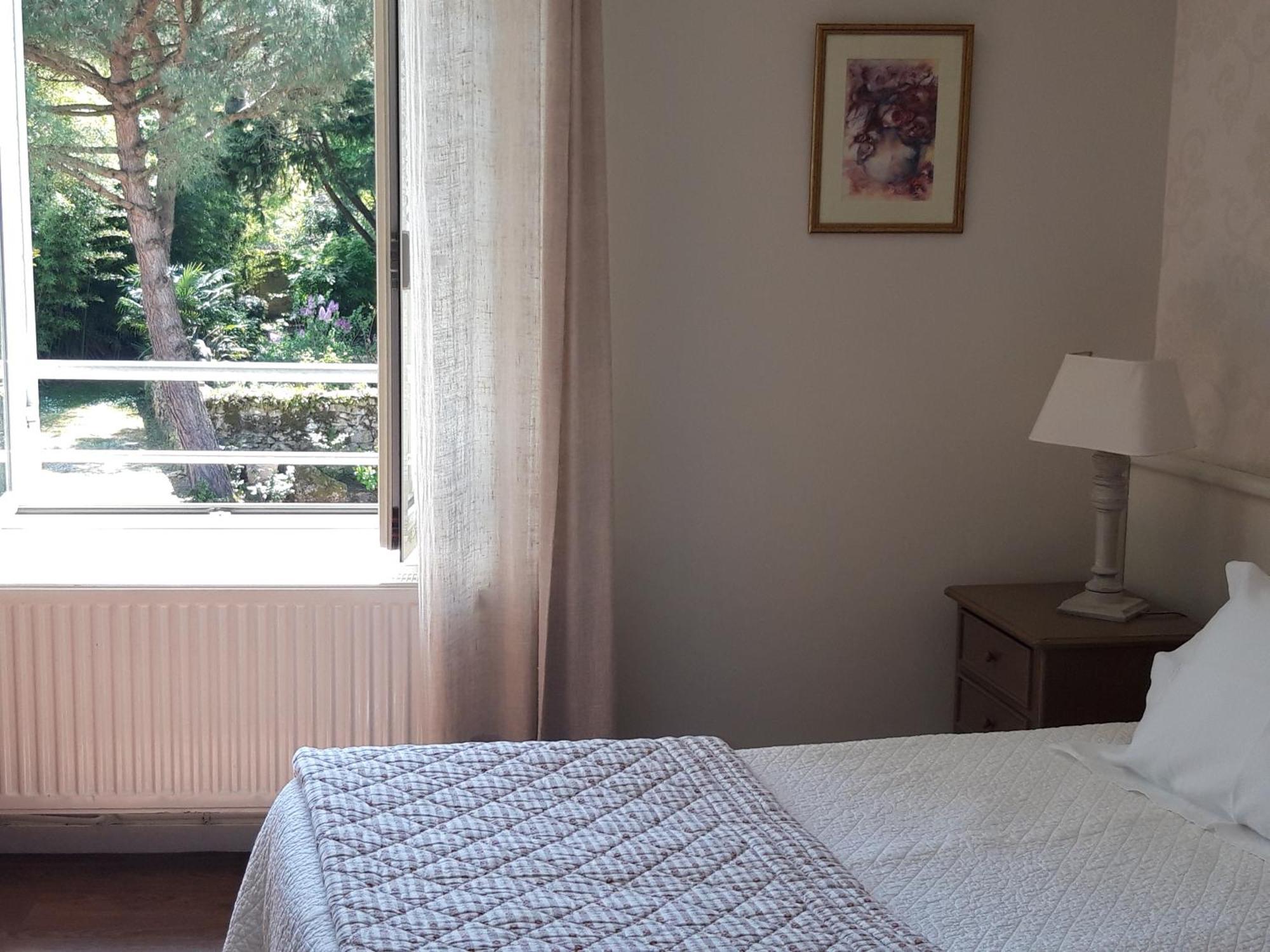 Chambre D'Hotes De L'Abricotier Saint-Macaire Екстериор снимка